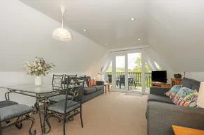 No 51 Valley Lodges - Living area