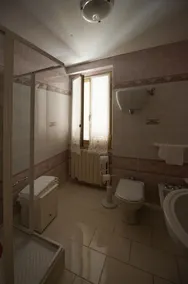 Hotel Athena - Bathroom