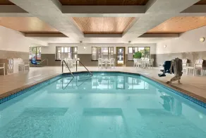 Country Inn & Suites by Radisson, St Cloud West, MN - Piscine