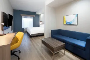 Holiday Inn Express & Suites Lathrop by IHG - Chambre