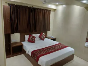 RK Hotel - Room