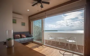 Brisas Beachfront Penthouses - Room