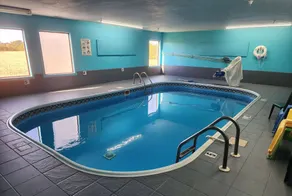 Super 8 by Wyndham Galesburg - Pool