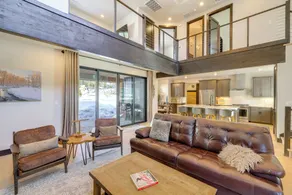 Mountain Modern and Spacious, Close to Everything! - Interior