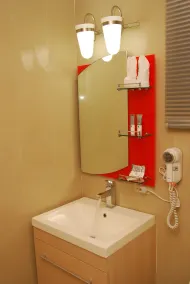 Metro Hotel Panama - Bathroom