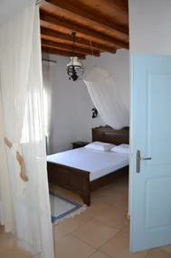 Villa Ioanna - Vacation Houses for Rent Close to the Beach - Rom