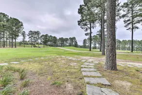 Resort-Style Condo on Golf Course w/ Pool Access - Interiør