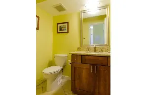 Poipu Sands 437: 2BR Ocean View Condo w/ A/C, pool - Salle de bain