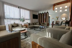 Urban Hotel & Spa - Resepsjon