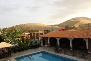 Huacachina Desert House - Pool