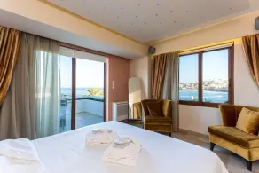 Cavo Seaside Suites - Rom