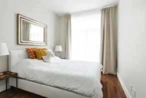MTLVacationRentals - The FabFour - Room