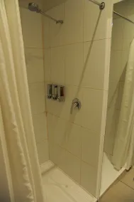 Norwood House Motel & Receptions - Bathroom