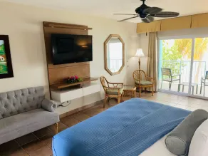 Emerald Beach Resort - Room