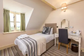 Swan Revived Hotel - Zimmer