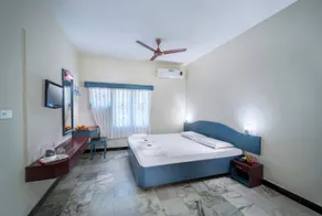 Hotel Sadhabishegam - Chambre