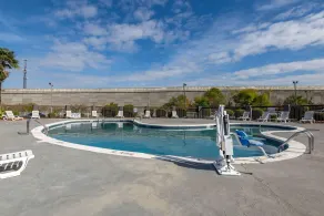 Suburban Studios Rock Hill Northeast I-77 - Pool