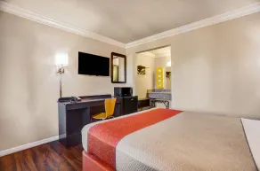 Motel 6-Fresno, CA - Belmont Ave - Habitación