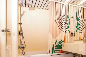 Kulturhotel Hessenland Kassel Innenstadt by stay awesome - Bathroom