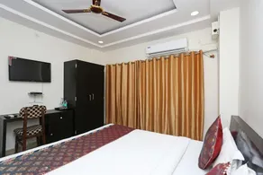Hotel Sahu Near Kashi Vishwanath Temple Gate - Habitación