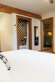 The Stranger Lodge - Pet Friendly - Rom