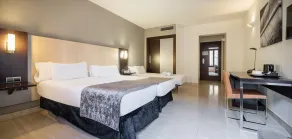 Hotel ILUNION Almirante - Chambre