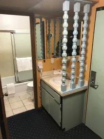 Smokey Point Motor Inn - Bagno