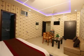 Hotel Nexus l Hotels In Charbagh Lucknow - Room