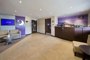 Premier Inn Christchurch West - Reception