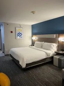 Holiday Inn Express Hotel & Suites Loveland by IHG - Zimmer