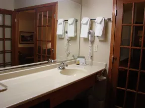 AmericInn by Wyndham Kewanee - Værelse