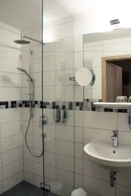 Hotel garni Tilia - Badeværelse