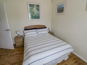 2 Castle Cove - Room