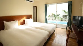 Feliz Villa Suite Miyakojima Ueno - Zimmer