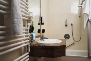 Hotel Martini Kaprun inkluding breakfast & free parking - Salle de bain