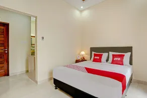 Capital O 90654 Pondok Wisata Buana Amerta - Room