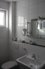 Hotel Am Wintergarten - Baño