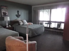 Square Rigger Harbor Motel - Chambre