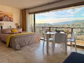 La Marina Cannes Suites  - Værelse