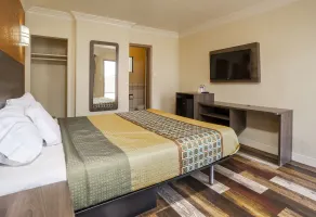 Economy Inn Hollywood - Vue de la chambre
