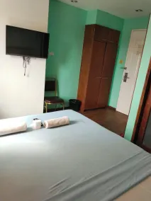 Villa Rosita Hotel Naga City by RedDoorz - Chambre
