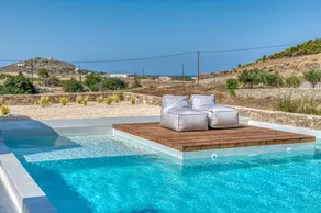 Lil Paros Luxury suites - Basseng