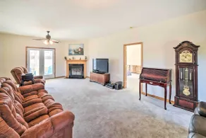 Waterfront Montross Home w/ Private Boat Slip! - Innenbereich