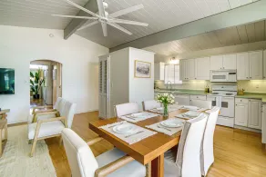 Waterfront Lakeport Vacation Rental w/ Boat Dock! - Interiør