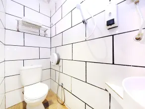 OYO 479 The Green Hotel - Baño