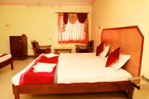 KG Grand Inn - Room