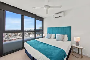 Fortitude Valley Apartments by CLLIX - Room