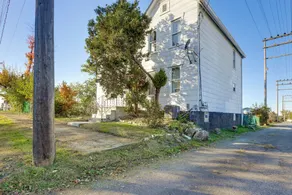 5 Mi to the Jumonville Cross: Home w/ Fenced Yard - Intérieur