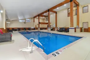 Wyndham Garden Madison Fitchburg - Piscina