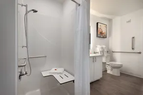 Leavenworth Local Hotel - Bathroom